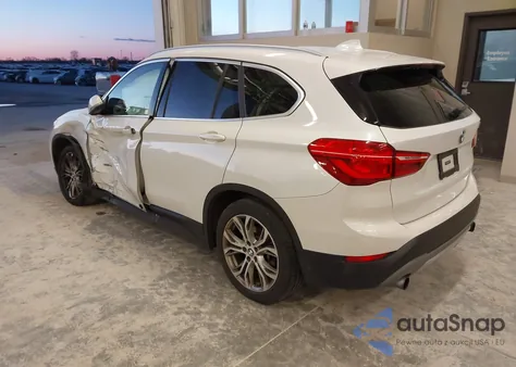 2016 BMW X1 xDrive28I из США, поврежденный, VIN WBXHT3C35G5E52420